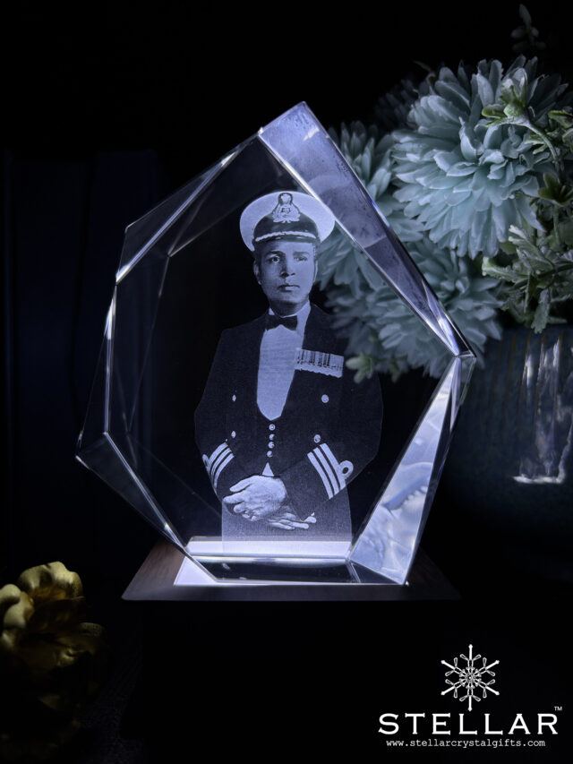 SG Iceberg 12.7x10.2x4 cm